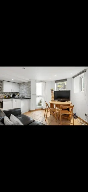Flat Wilderton Road in Greater London