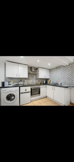 Flat Wilderton Road in Greater London
