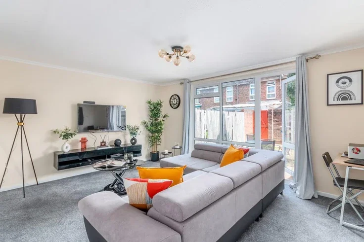 House Maxey Road in Greater London
