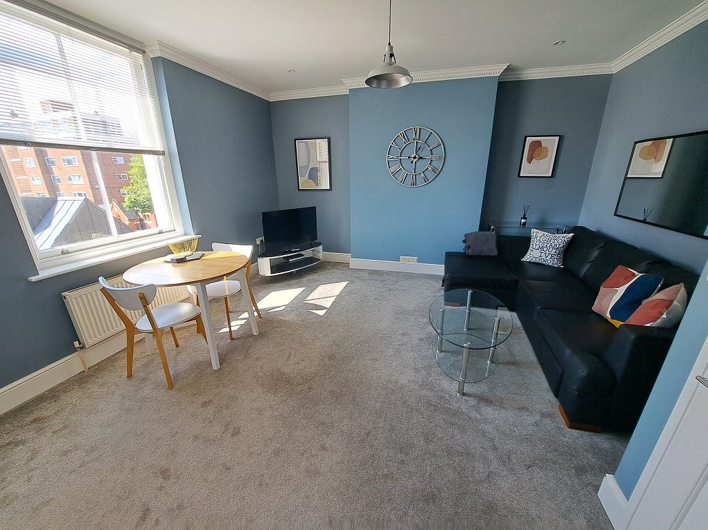 Flat Chiswick Place in Eastbourne