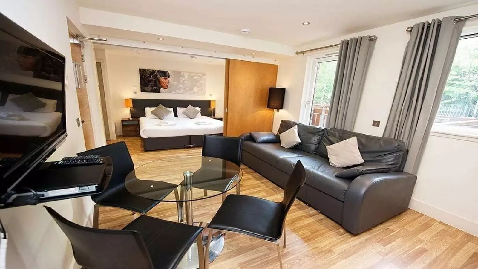 Flat Upper Grove Place in City of Edinburgh