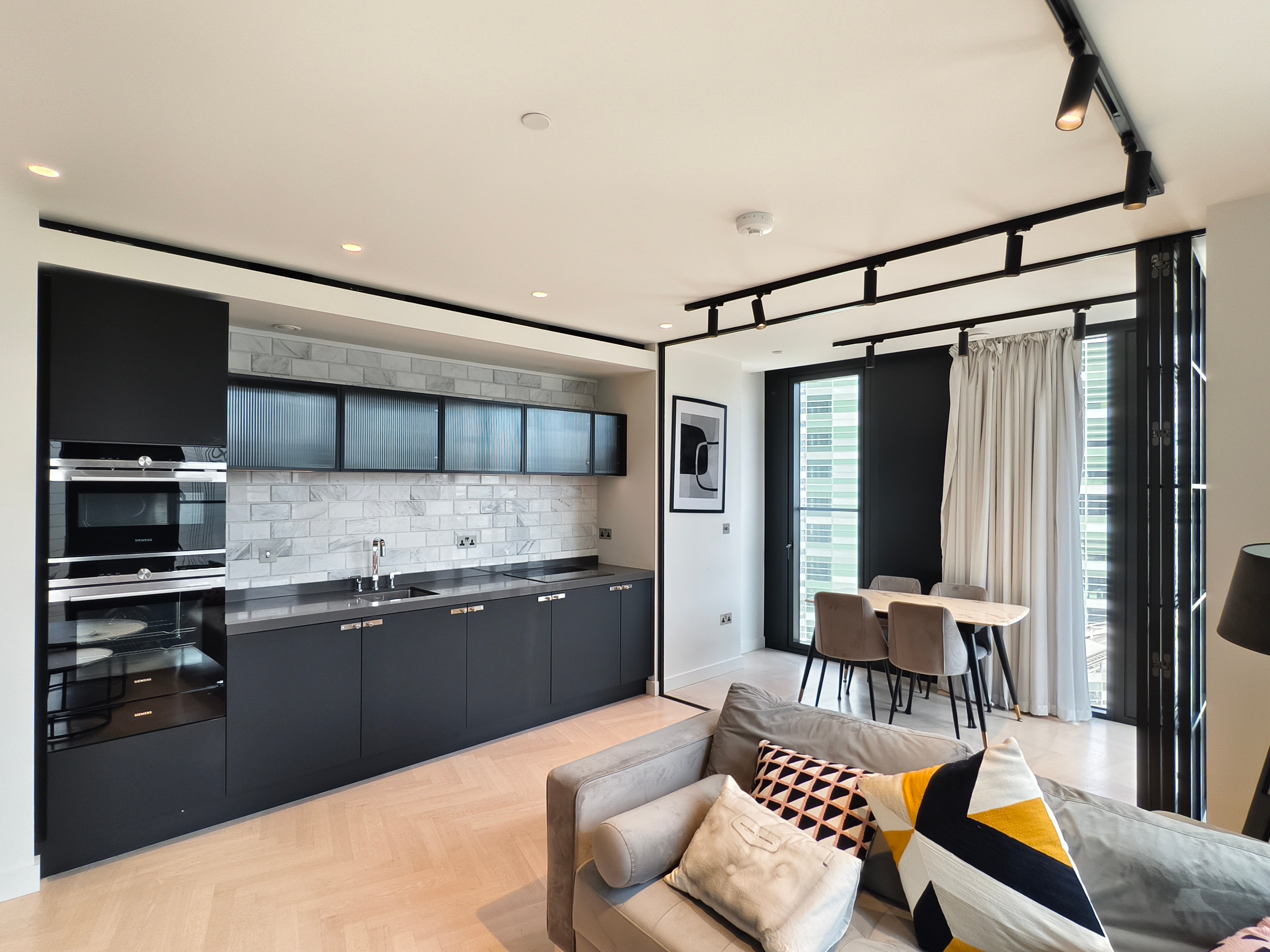Flat Earl Street in Greater London