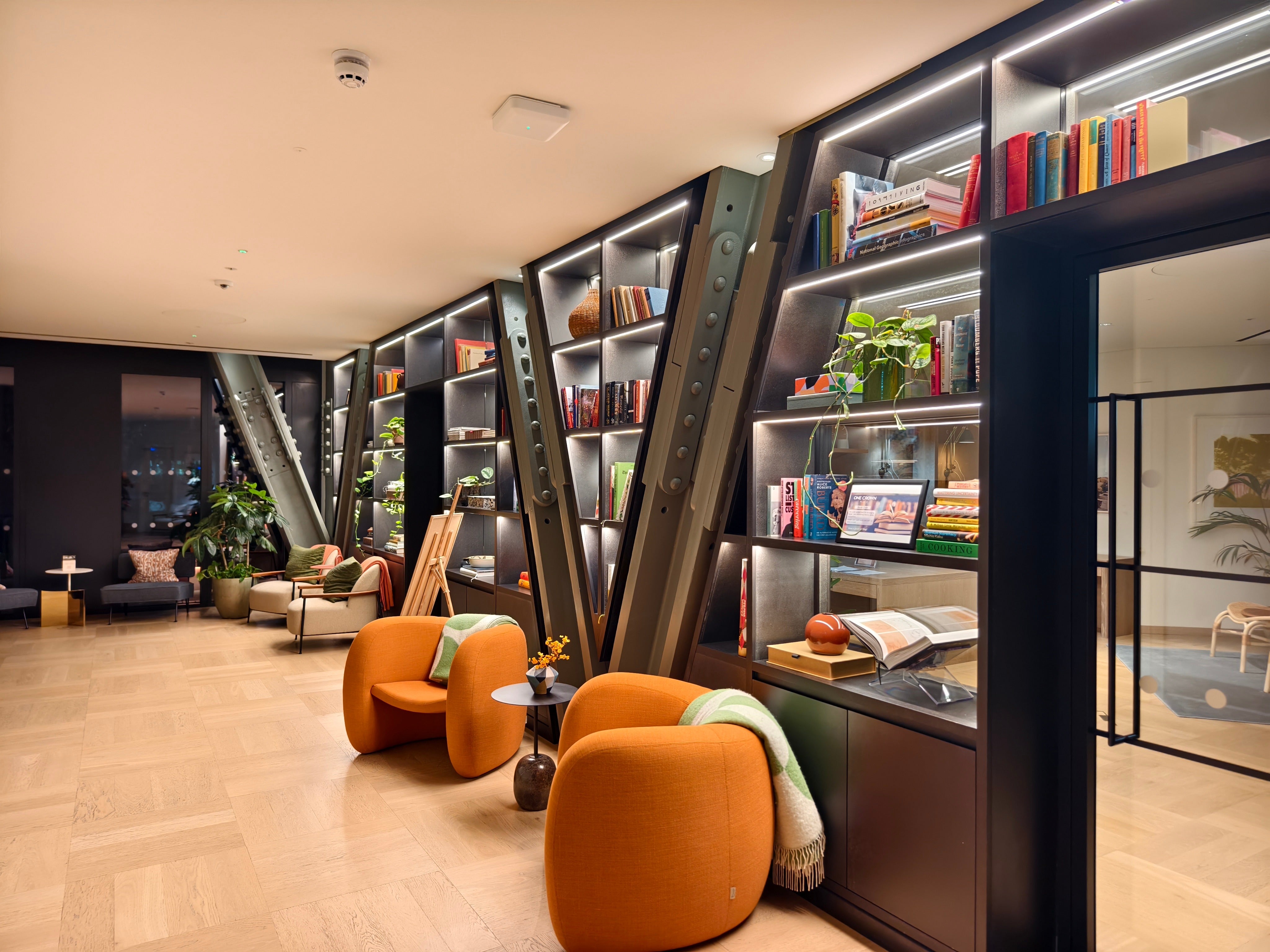 Flat Earl Street in Greater London