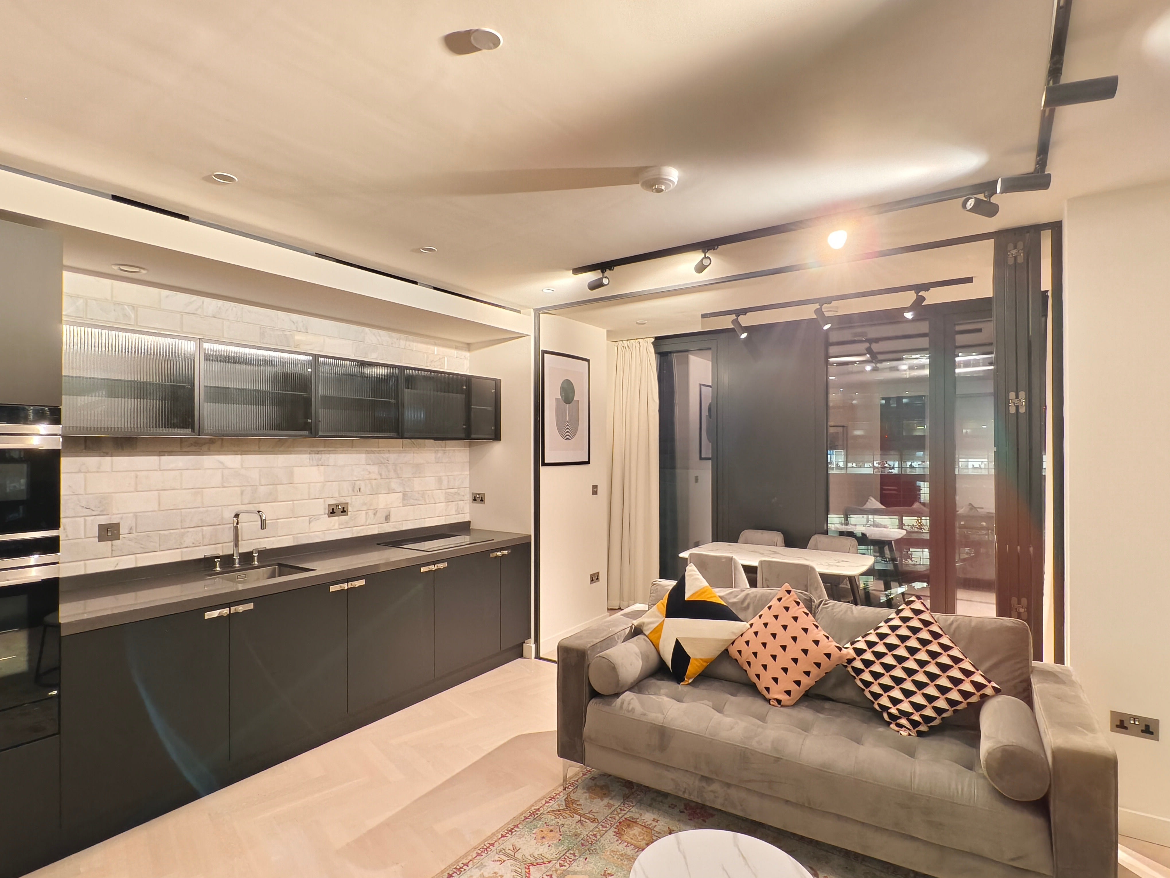 Flat Earl Street in Greater London