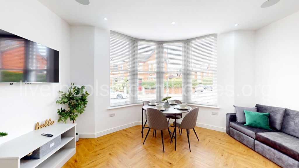 Flat Shaw Street in Liverpool