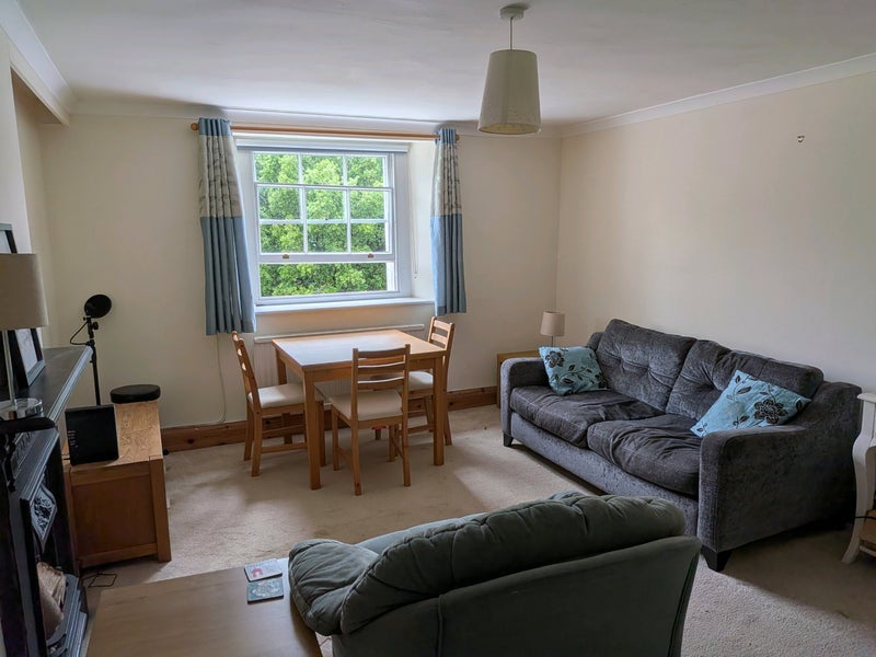Flat Cotham Road in Bristol