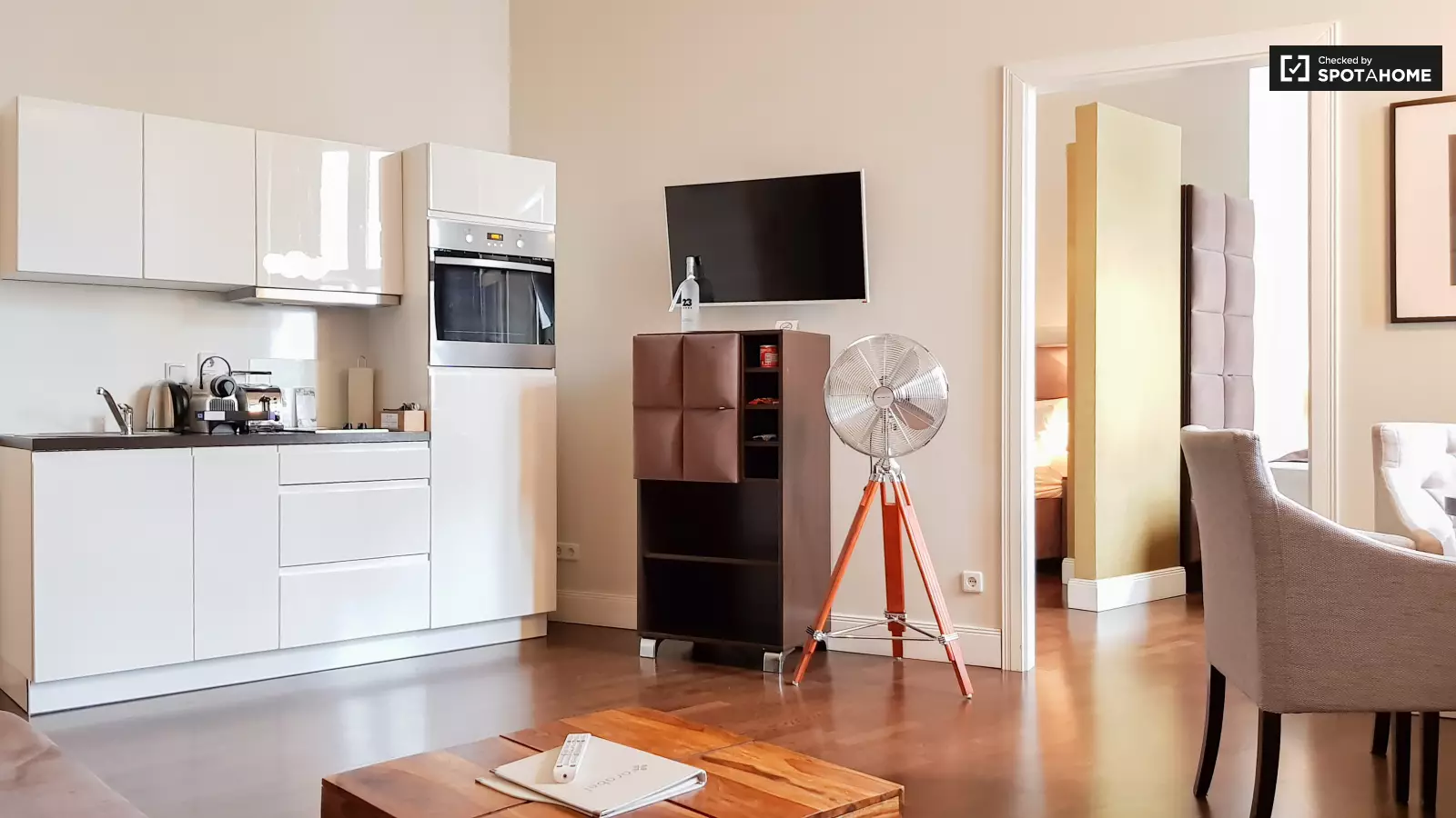 Wohnung Pohlstraße in Berlin