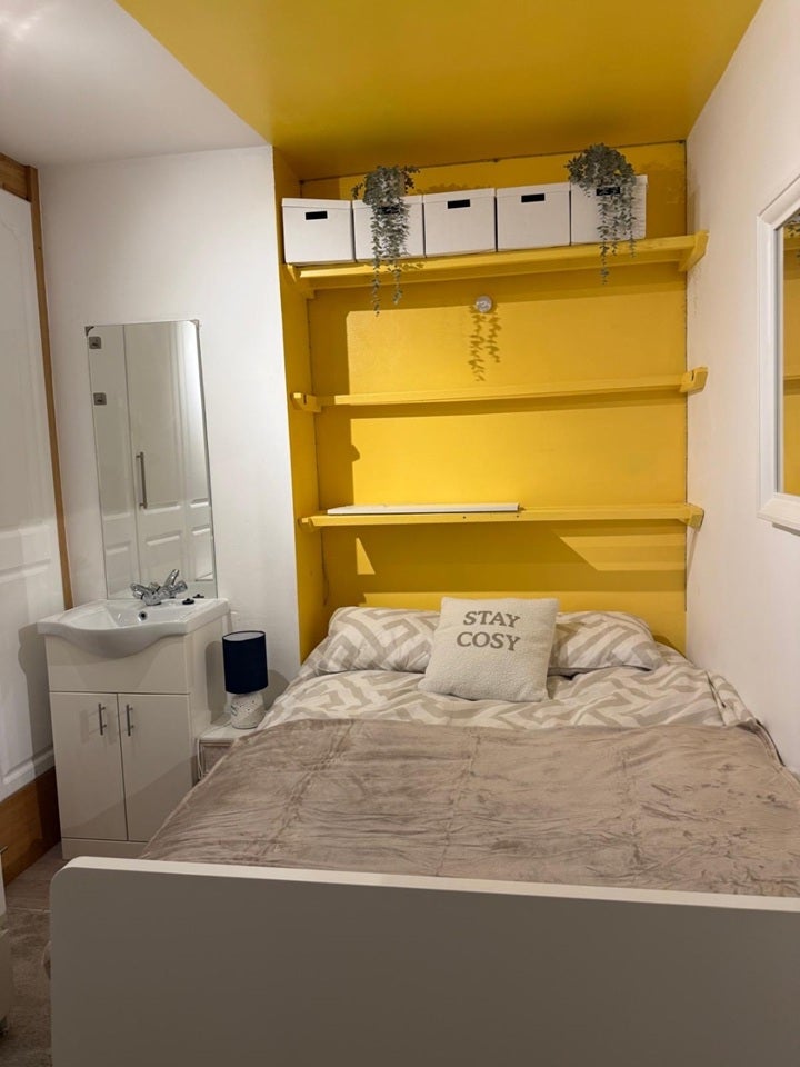 Room Warwick Road in Birmingham
