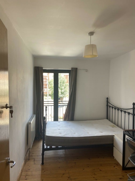 Room Arthur Street in Nottingham