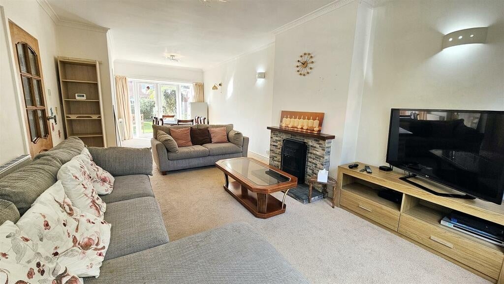 House Gifford Close in Leicester