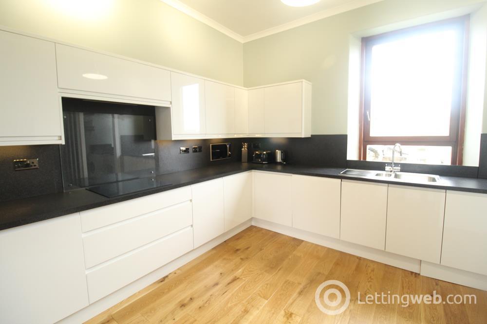 Flat Sycamore Place in Upper Cwmbran