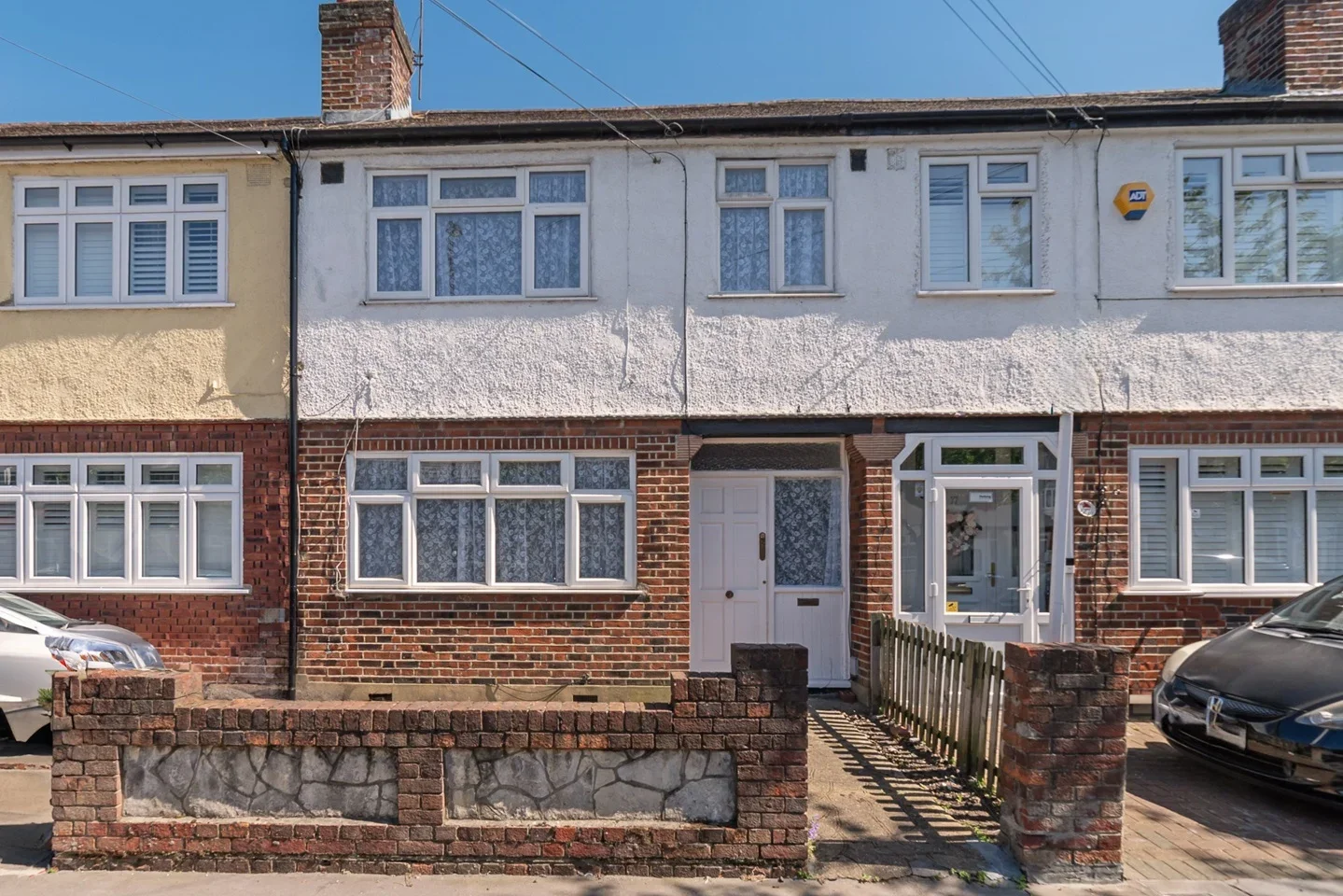 House Kynaston Avenue in Greater London