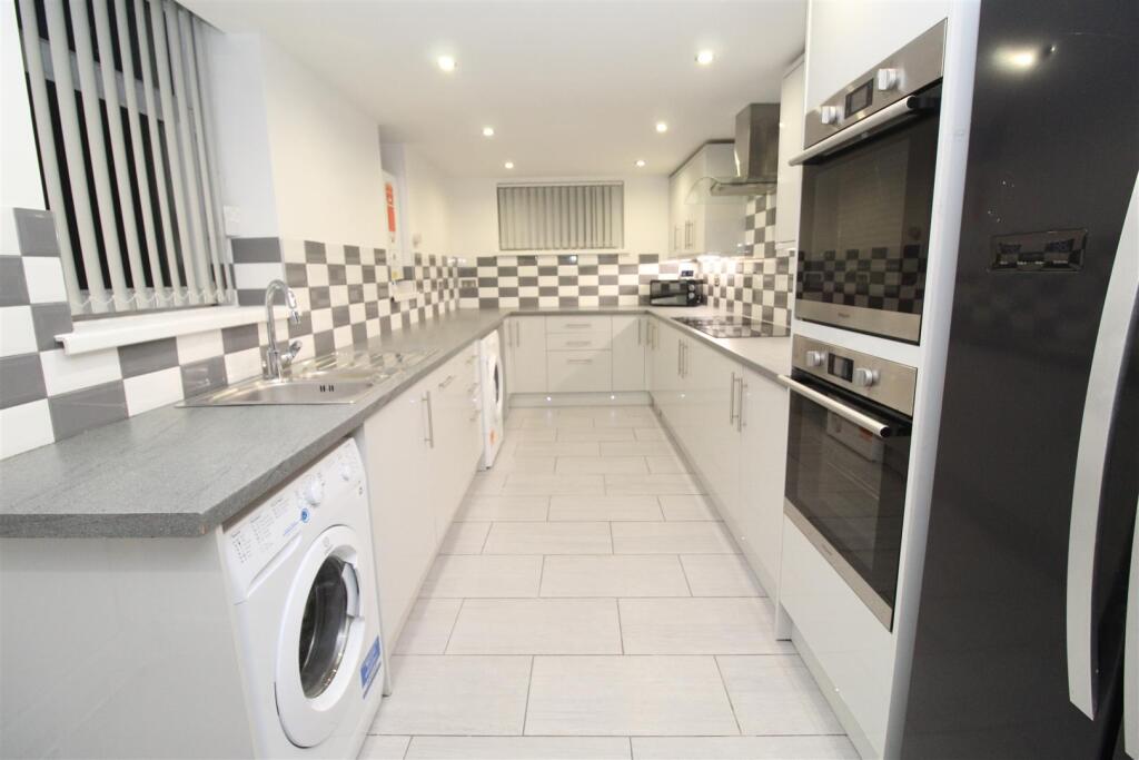 House Kingsland Terrace in Pontypridd