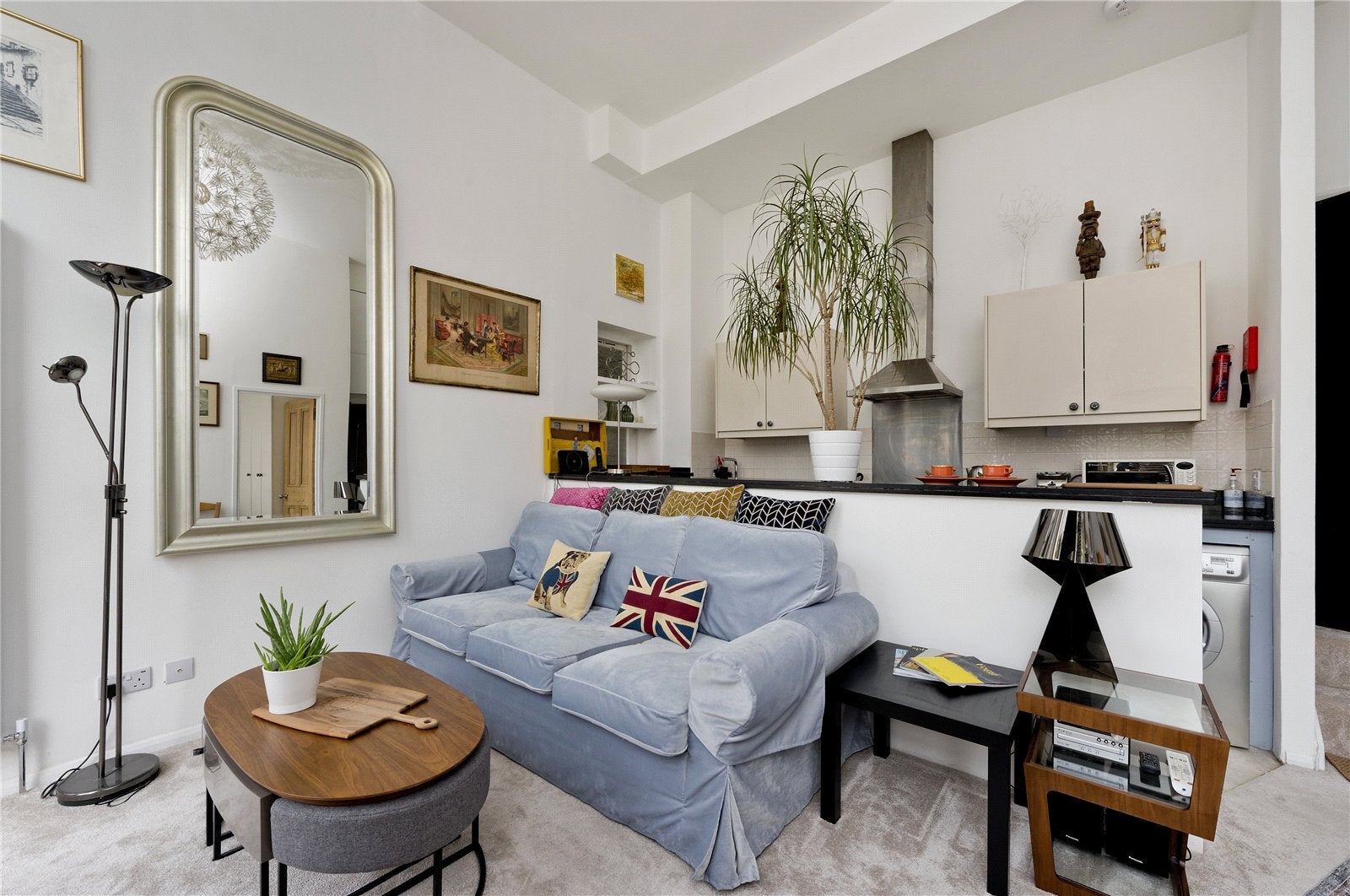 Flat Notting Hill Gate in Greater London