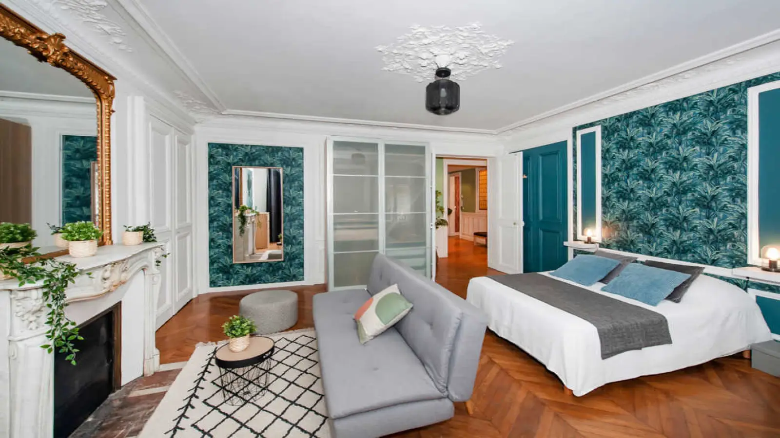 Appartement Rue Louise-Émilie de La Tour d'Auvergne à Paris