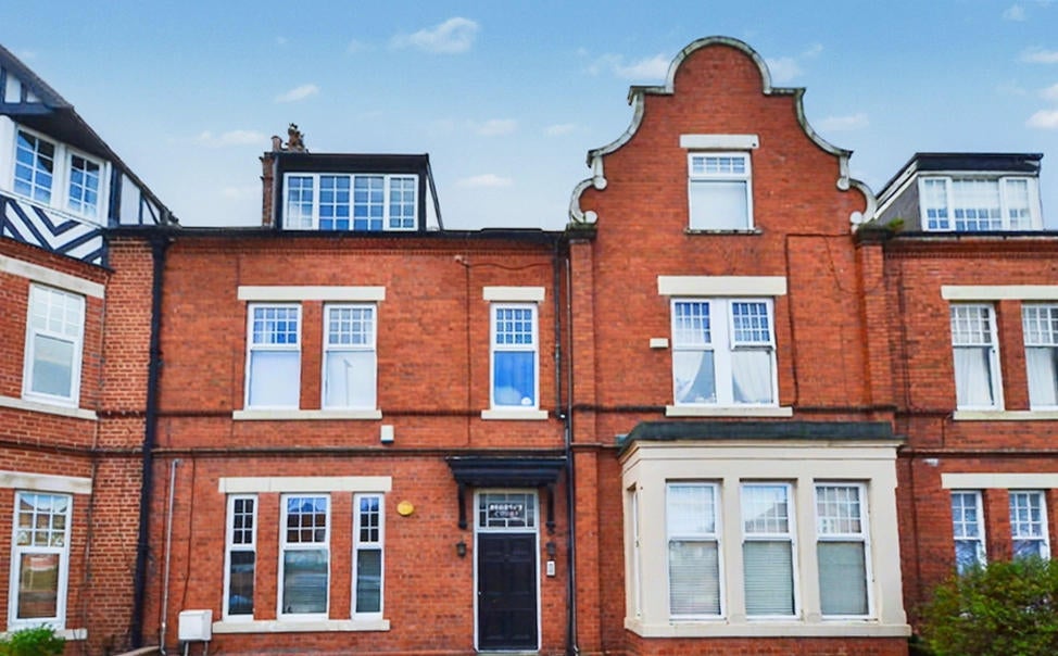 Flat Osborne Road in Newcastle upon Tyne