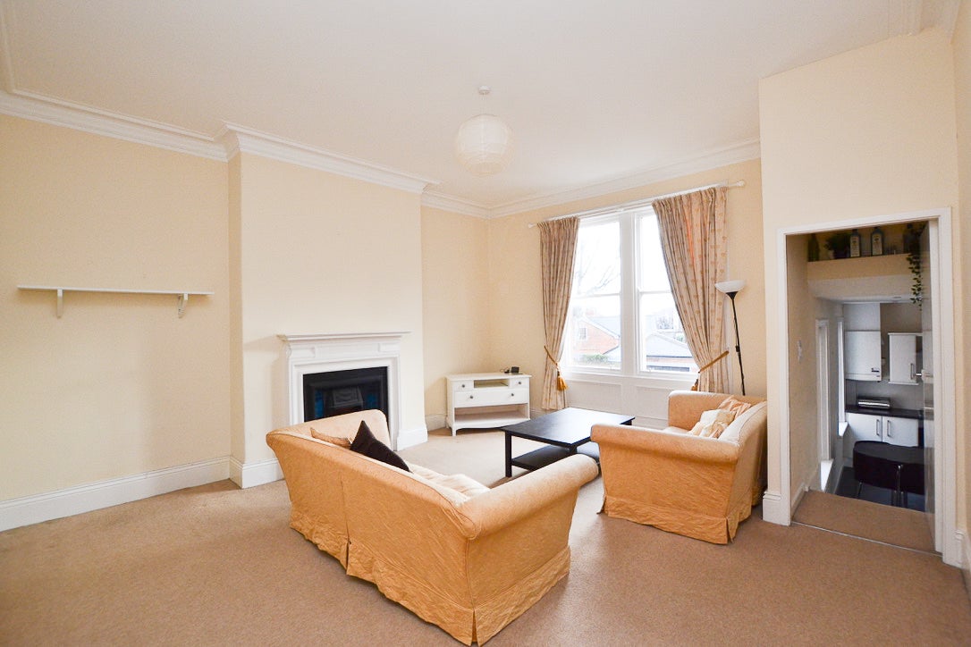 Flat Osborne Road in Newcastle upon Tyne