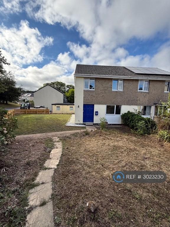 House Old Roselyon Road in St Blazey