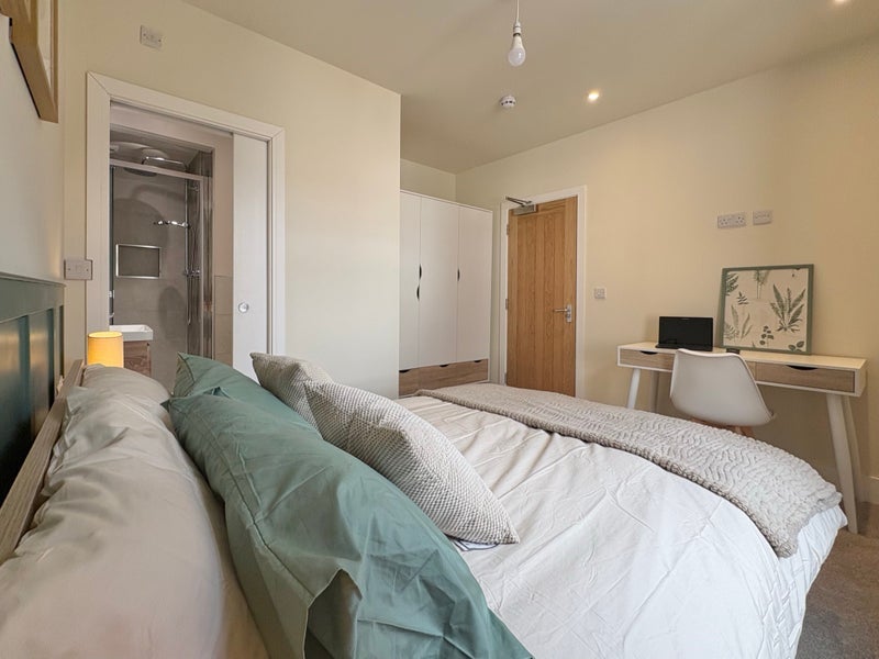 Room King Edward Road in Rugby
