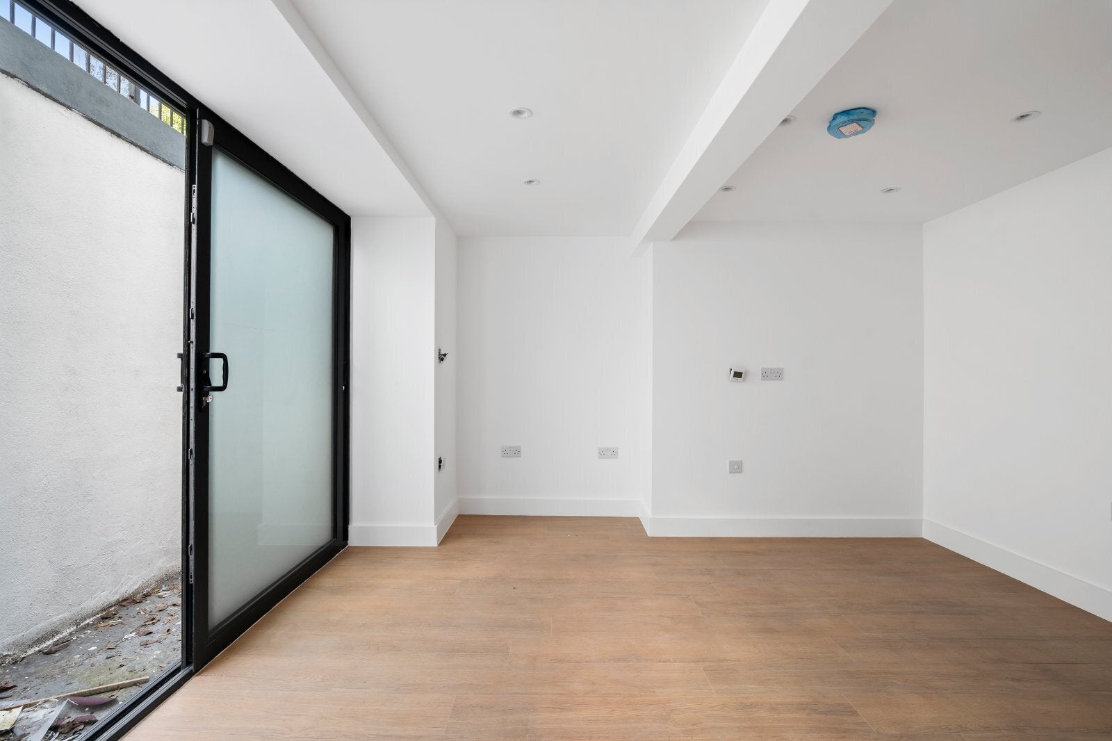 Flat Goswell Road in Greater London