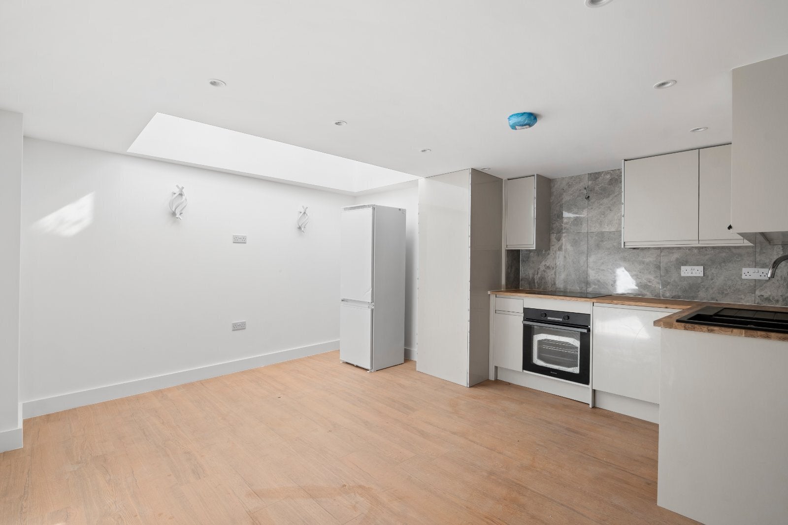 Flat Goswell Road in Greater London
