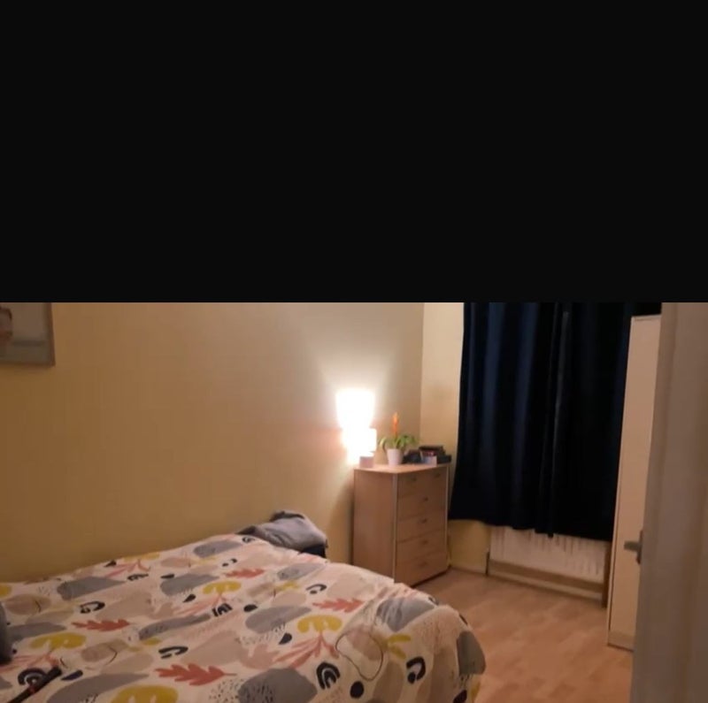 Room Fern Walk in Greater London