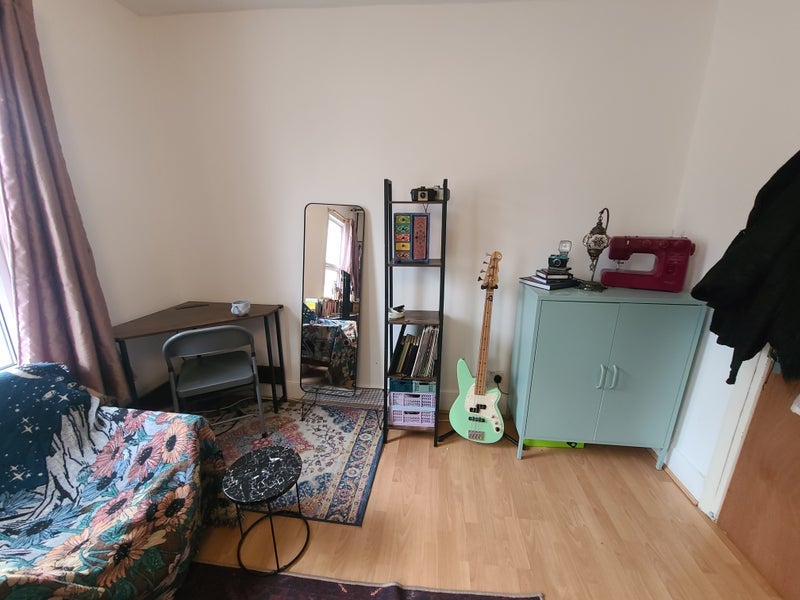 Room Amity Road in Greater London
