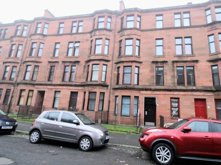 Flat Oatlands Square in Glasgow