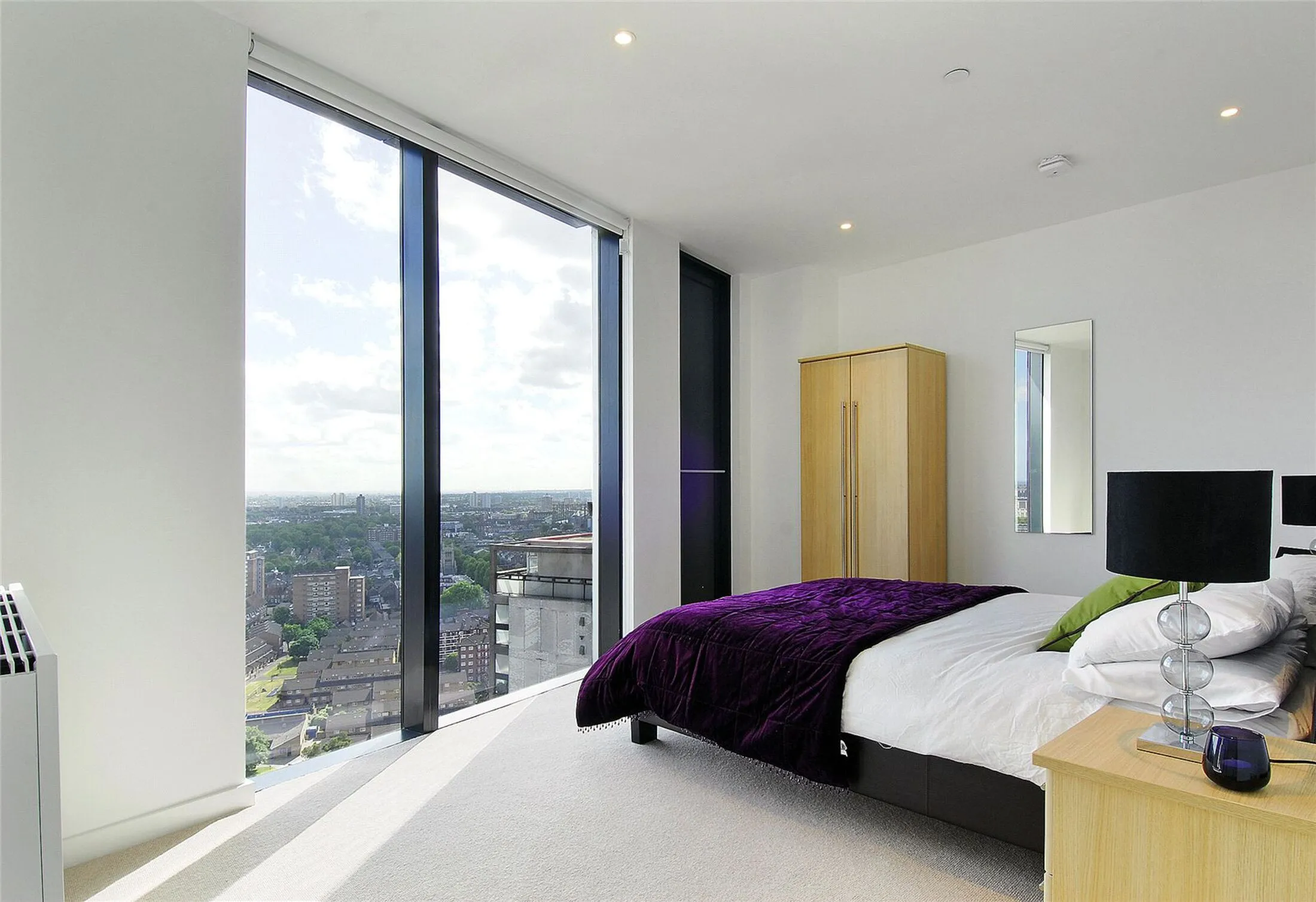Flat Wollaston Close in Greater London