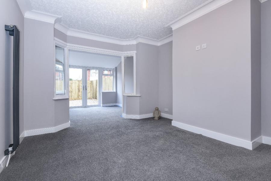 Room Southolme Drive in York