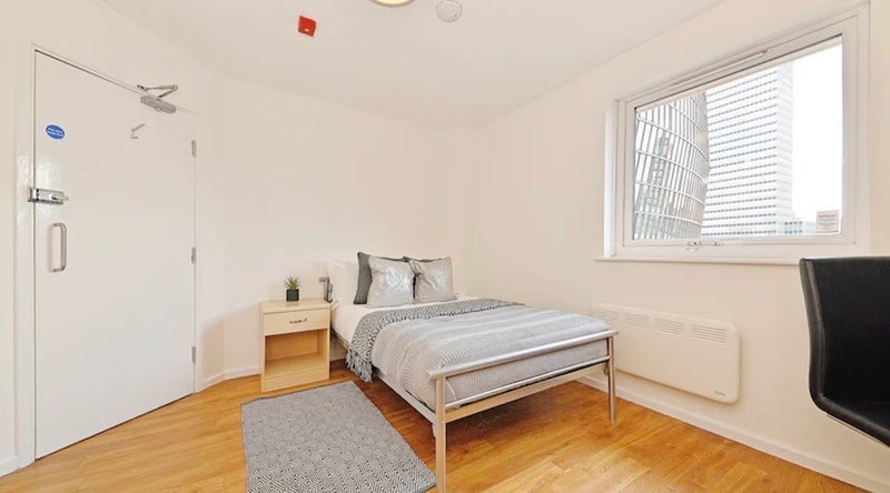 Room Dantzic Street in Manchester