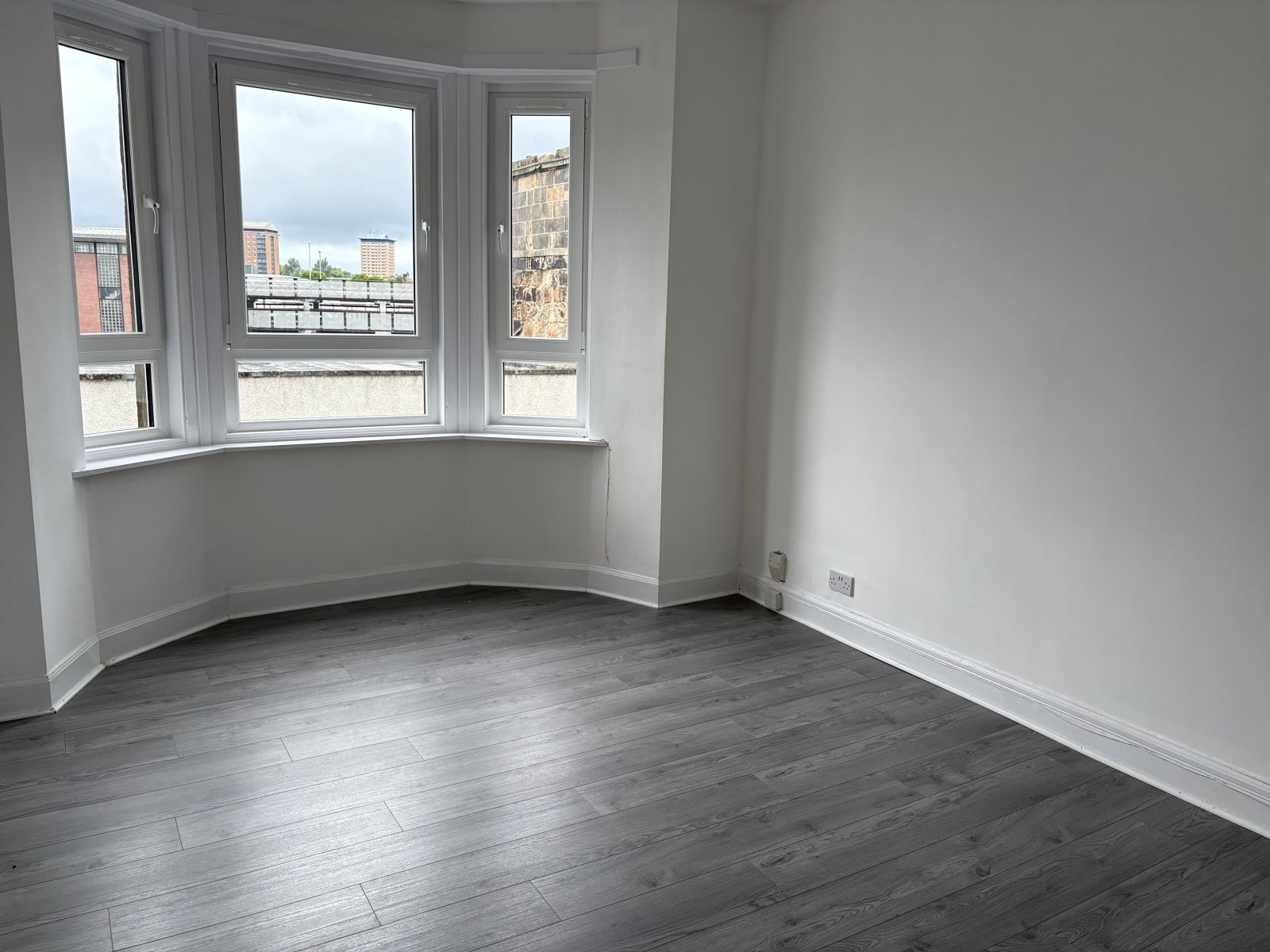 Flat New Street in Paisley