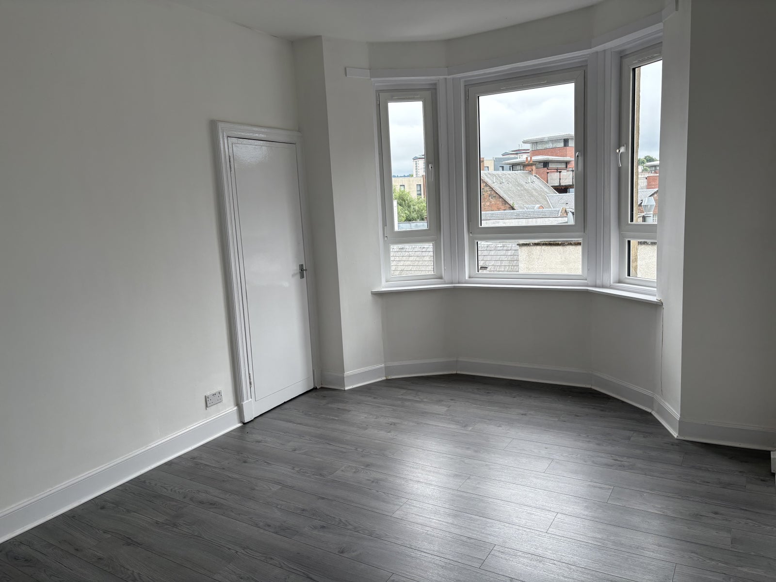 Flat New Street in Paisley