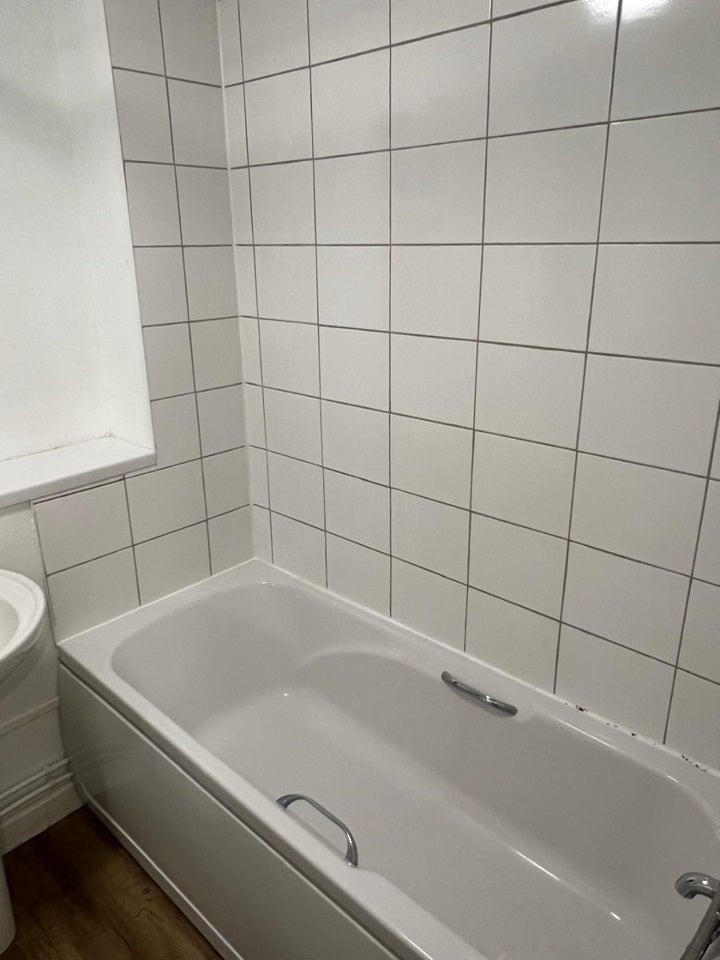 Room Comyn Gardens in Nottingham