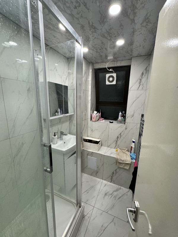 Room Murray Grove in Greater London