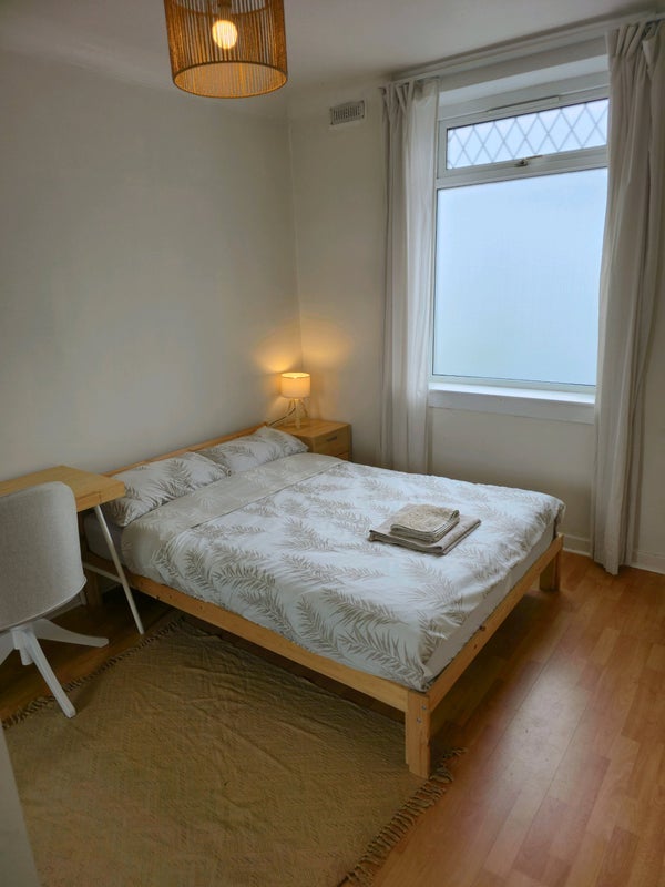 Flat Crewe Bank in City of Edinburgh