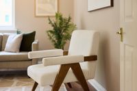 Flat Mellish Street in Greater London