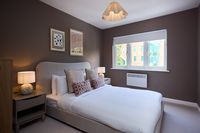 Flat Mellish Street in Greater London