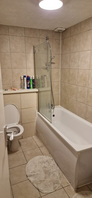 Room Clifton Place in Greater London
