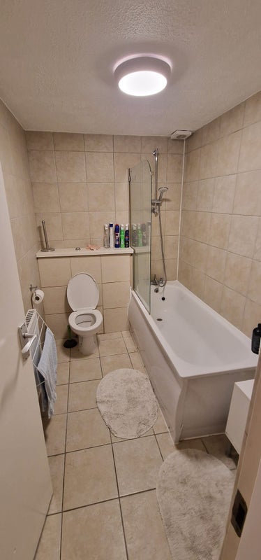 Room Clifton Place in Greater London