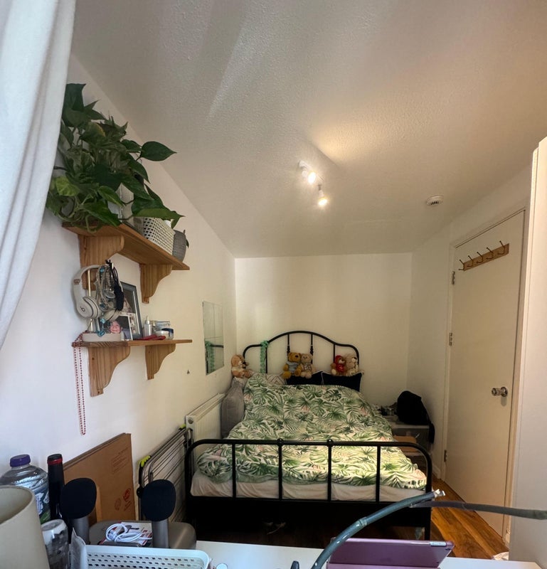 Room Clifton Place in Greater London