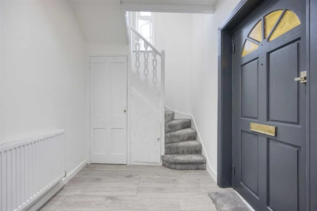 House Harefield Road in Greater London