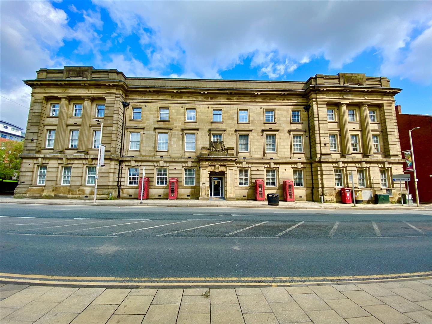 Flat Old Hall Street in Bolton