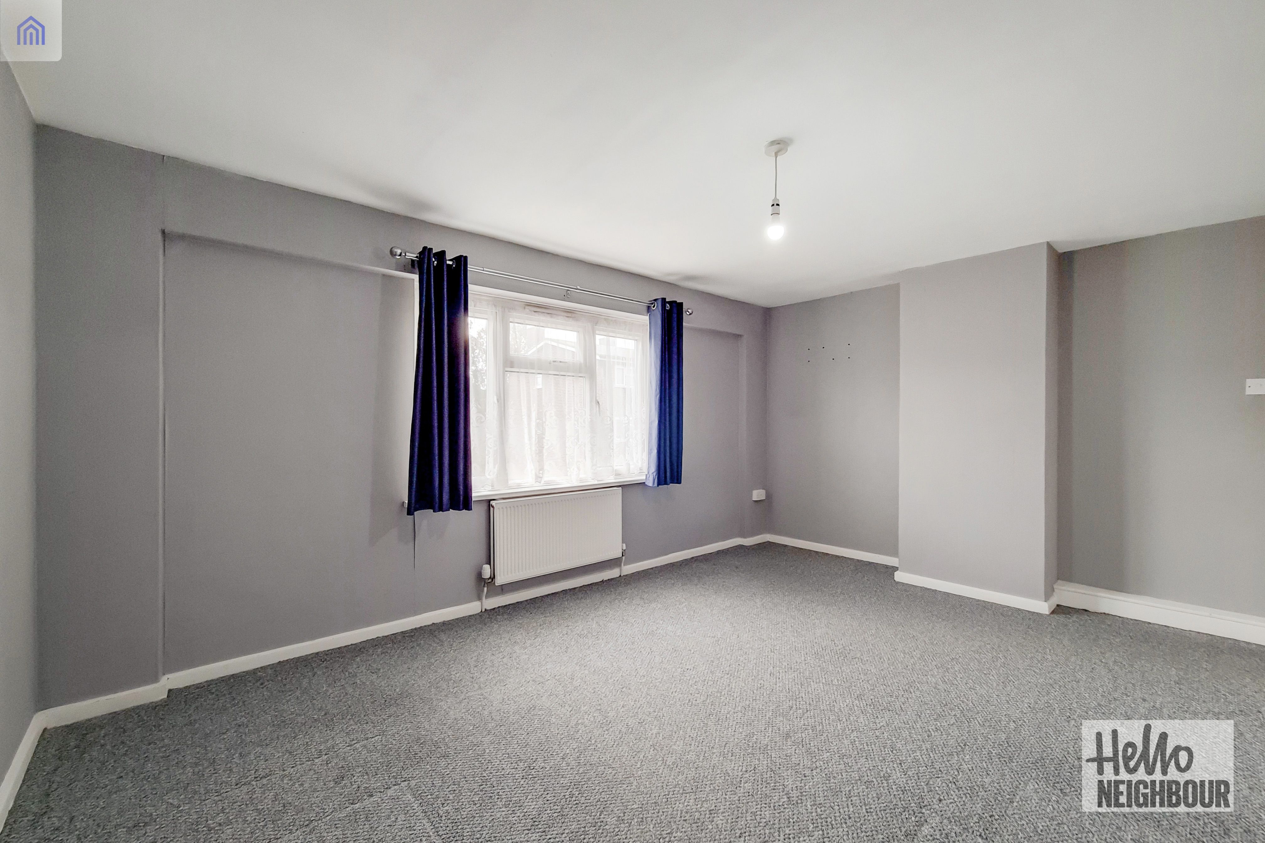 Flat Walton Green in Greater London