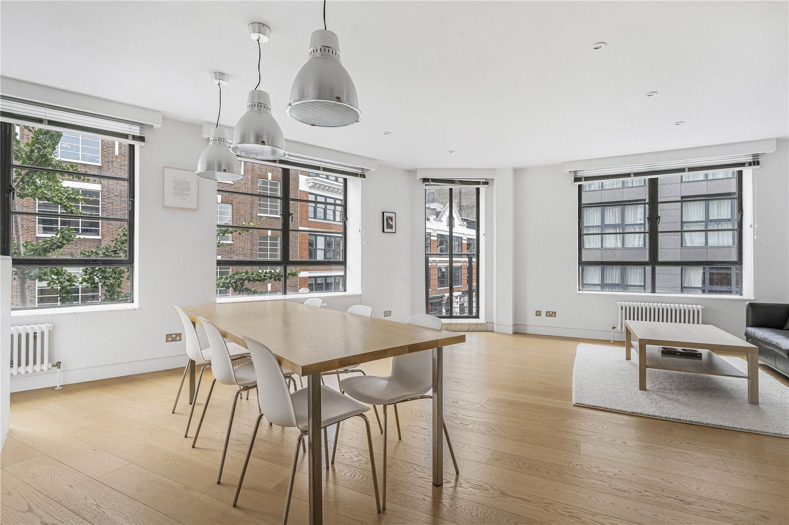 Flat Northburgh Street in Greater London