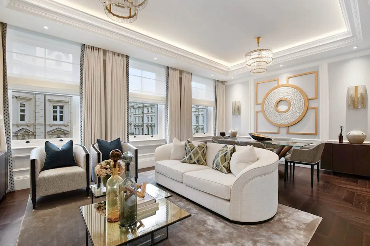 Flat Prince of Wales Terrace in Greater London