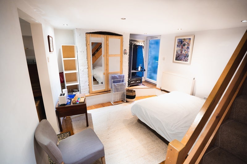 Room Stamford Park Road in Trafford