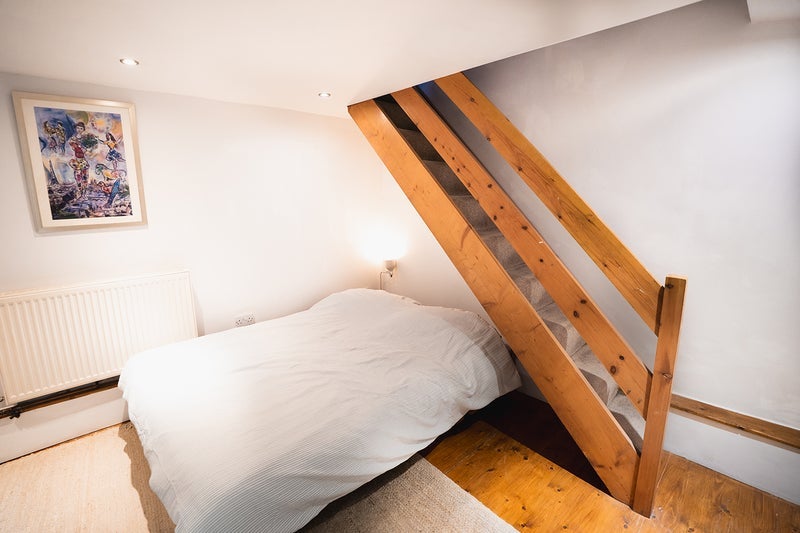 Room Stamford Park Road in Trafford