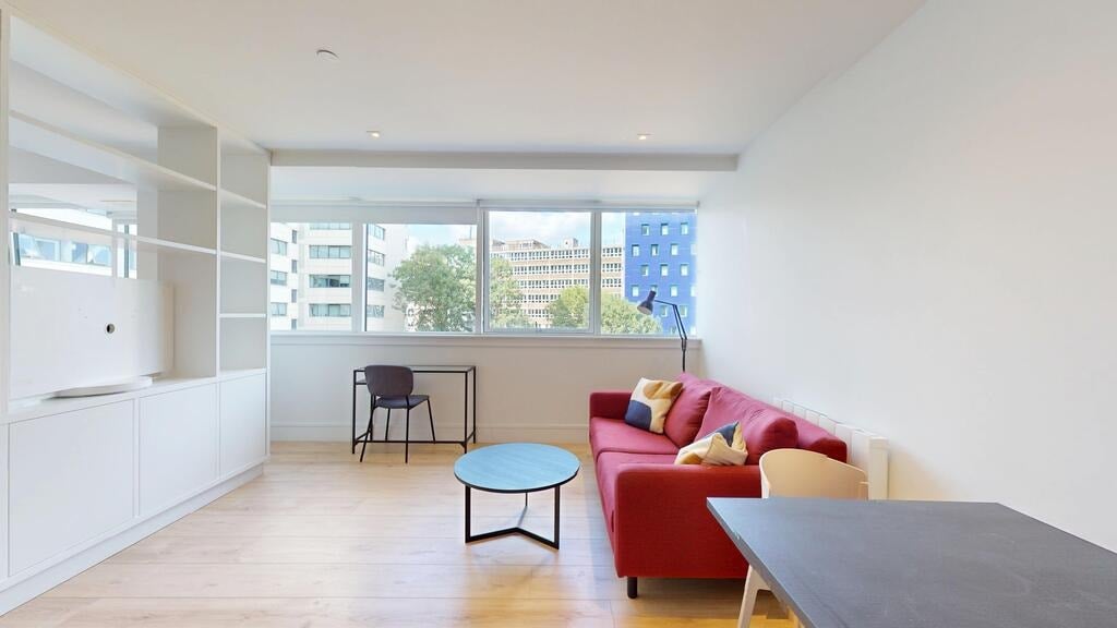 Flat Humphry Repton Lane in Greater London