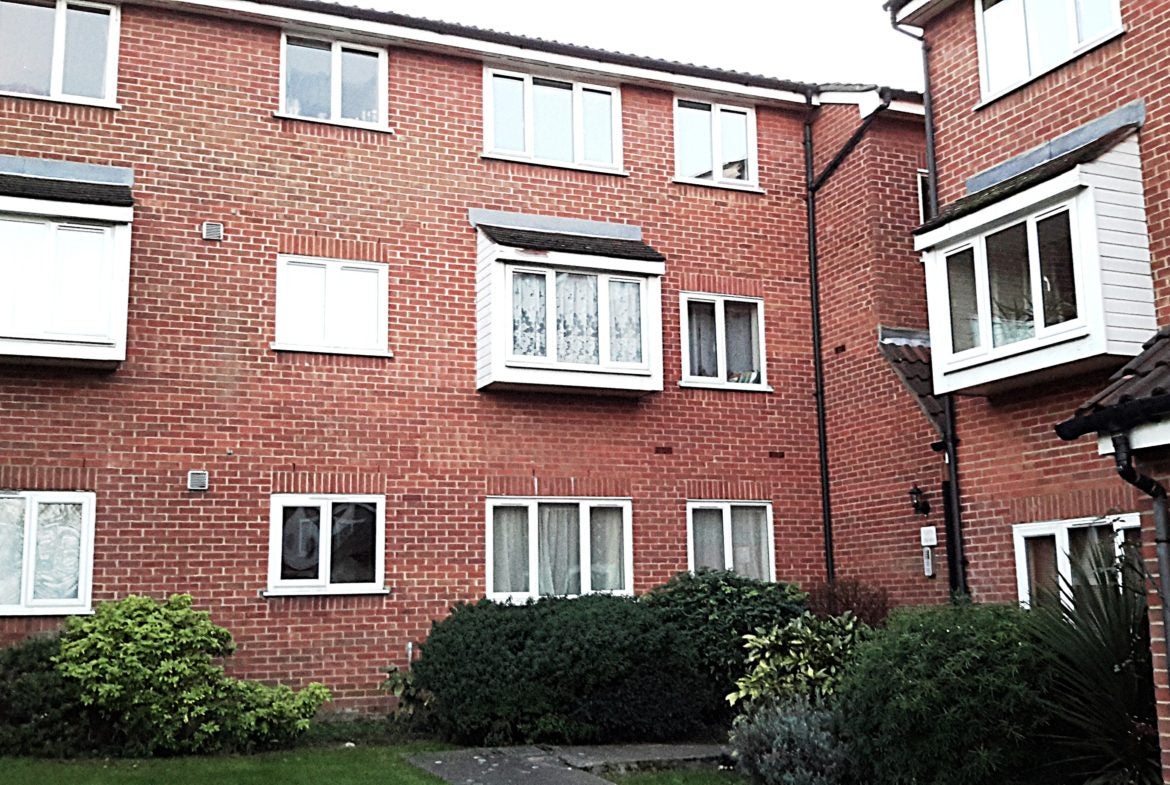 Flat Cambridge Gardens in Greater London